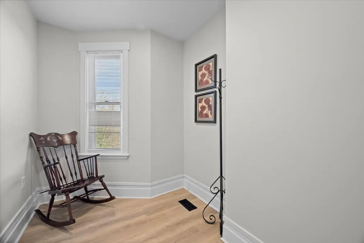 Sophisticated Elegance In Pghs Most Scenic Locale Pittsburgh